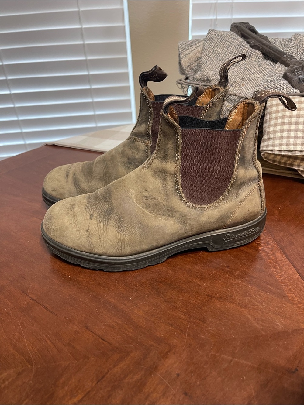 Blundstone Chelsea boots